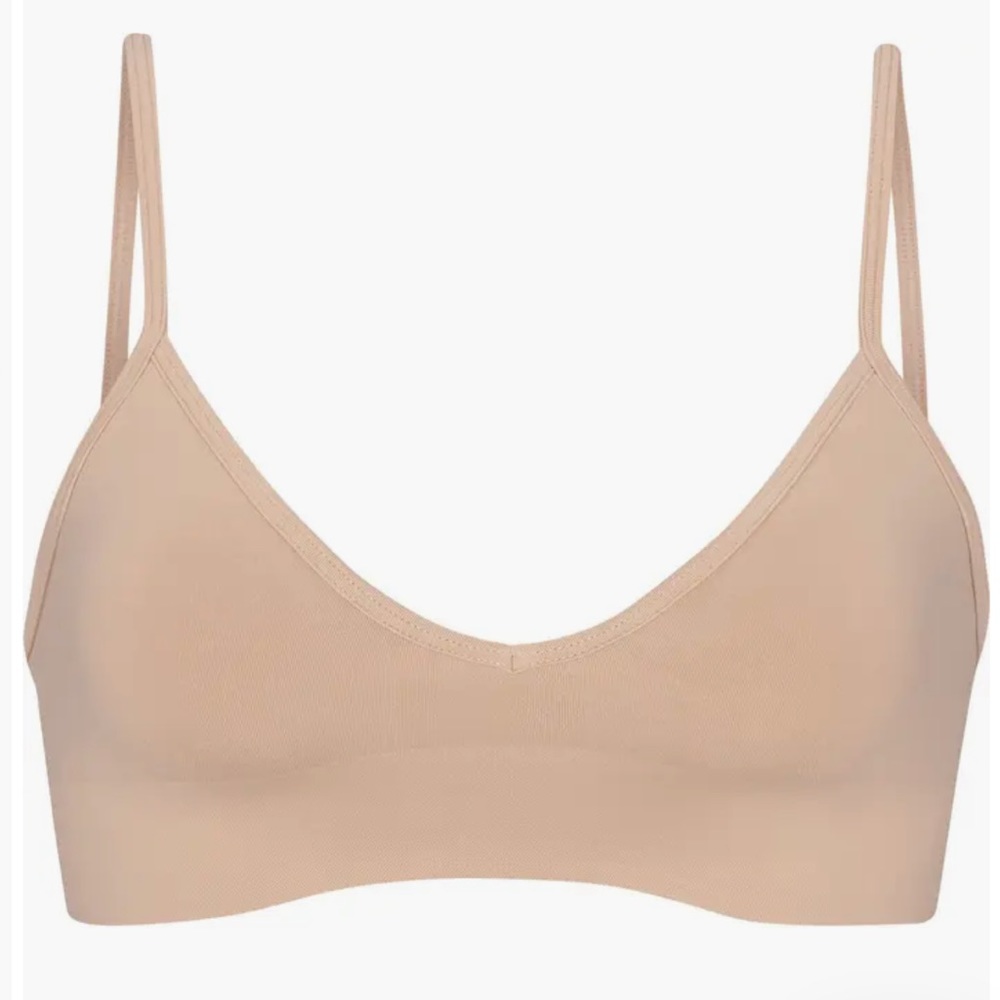 NWOT Skims Soft Smoothing Seamless Bralette in Clay